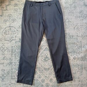 Amazon Essentials Men's Dark Gray Golf Pants